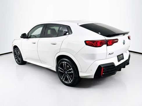 صورة السيارة