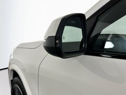 صورة السيارة