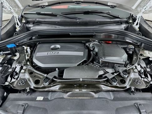 صورة السيارة