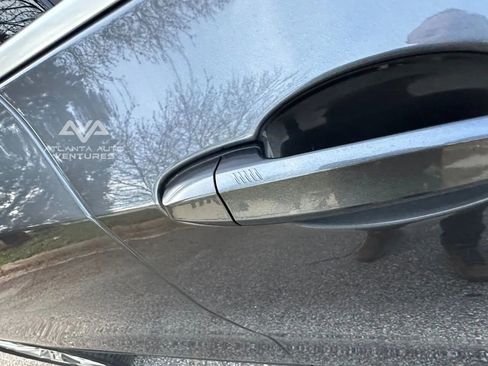 صورة السيارة