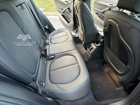 صورة السيارة