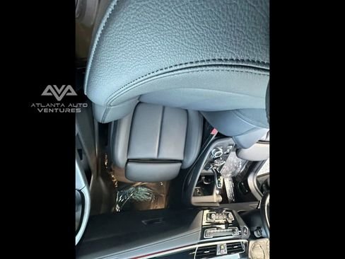 صورة السيارة