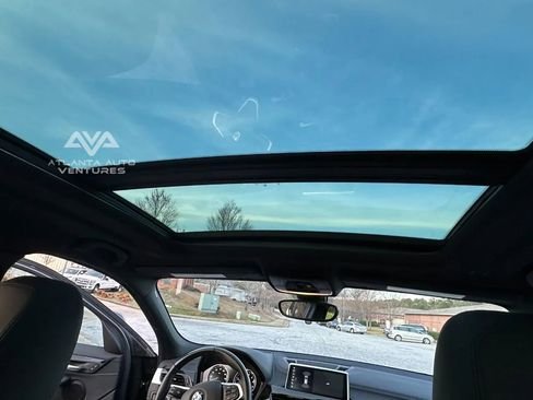 صورة السيارة