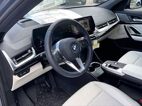 صورة السيارة