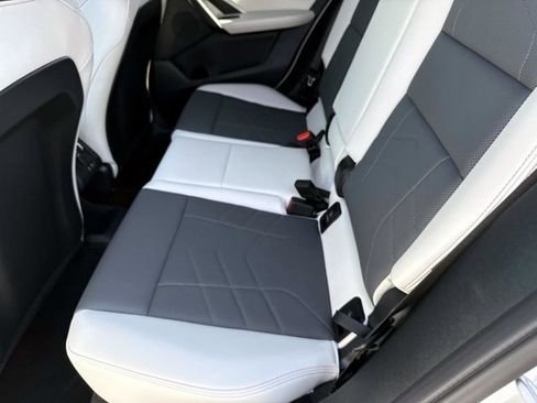 صورة السيارة