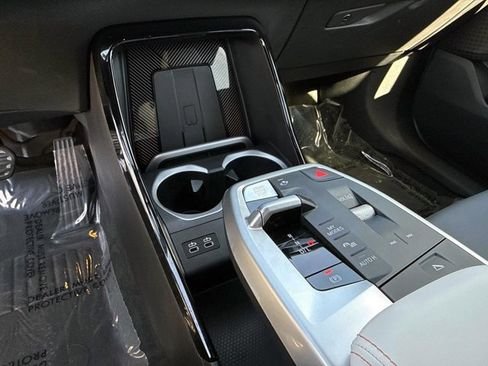 صورة السيارة