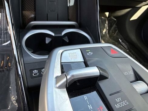 صورة السيارة