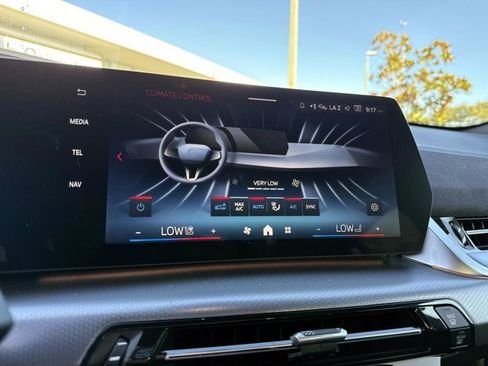 صورة السيارة