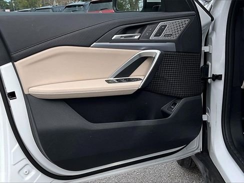 صورة السيارة