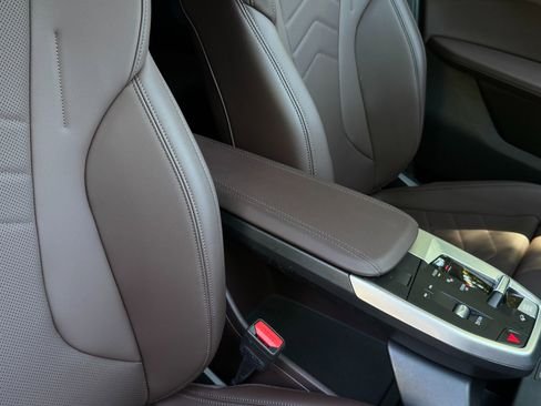 صورة السيارة