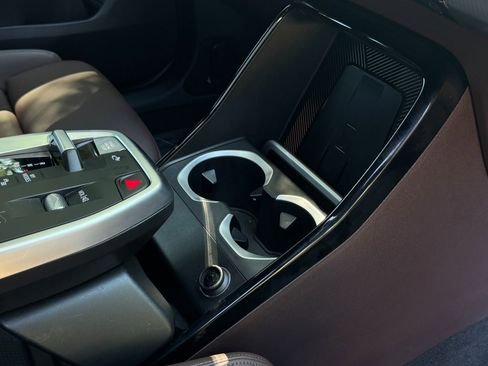 صورة السيارة