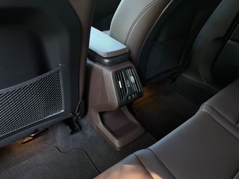 صورة السيارة