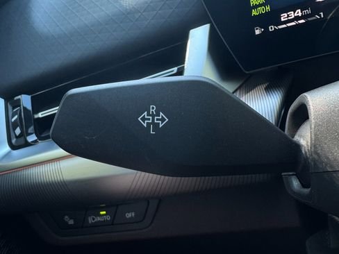 صورة السيارة