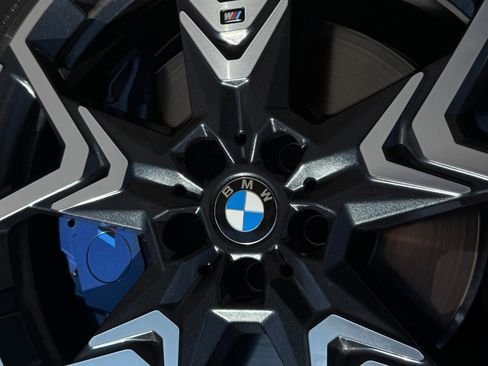 صورة السيارة