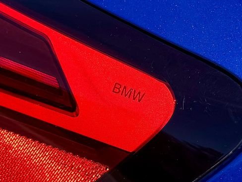 صورة السيارة