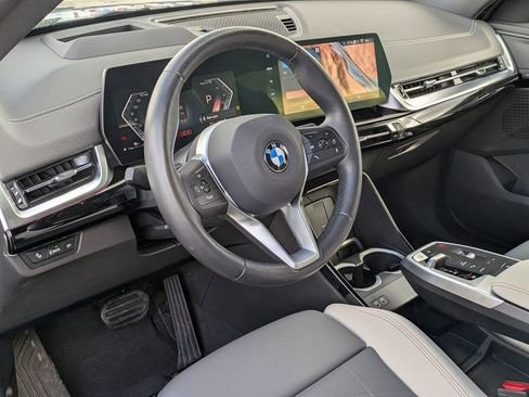 صورة السيارة