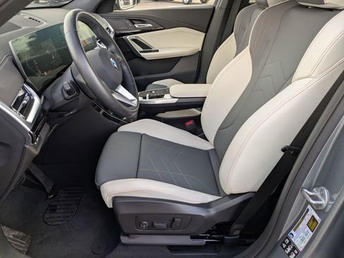 صورة السيارة