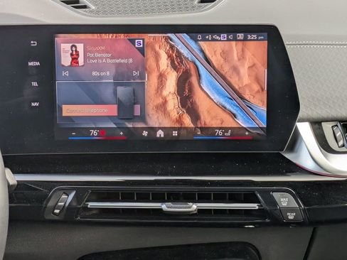 صورة السيارة