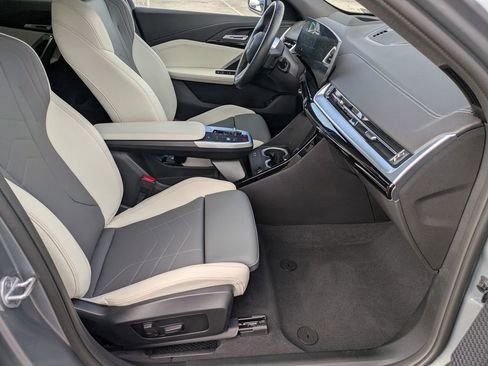 صورة السيارة