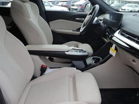 صورة السيارة