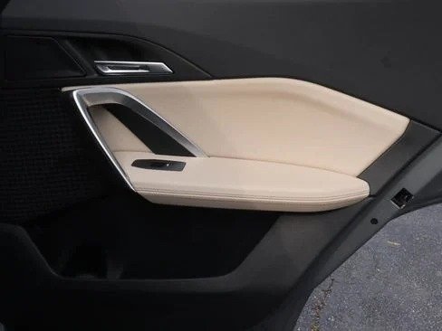 صورة السيارة