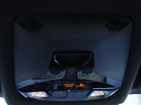 صورة السيارة