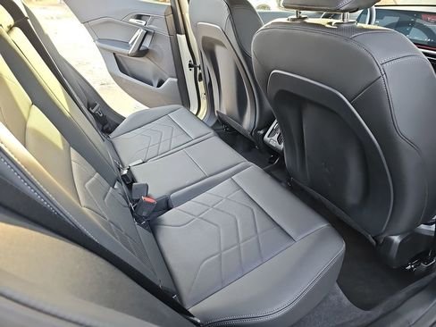 صورة السيارة