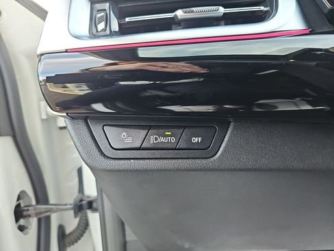 صورة السيارة