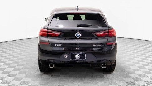 صورة السيارة