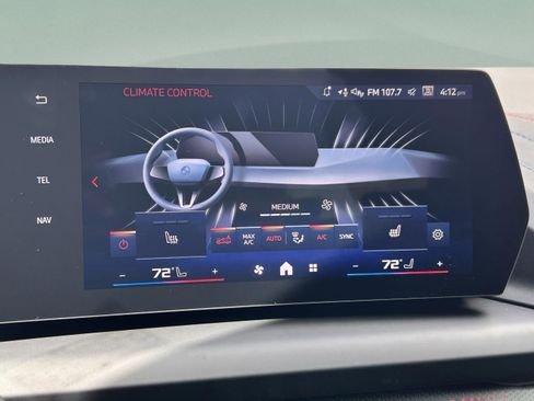 صورة السيارة