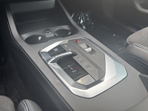 صورة السيارة