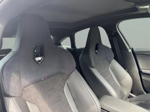 صورة السيارة