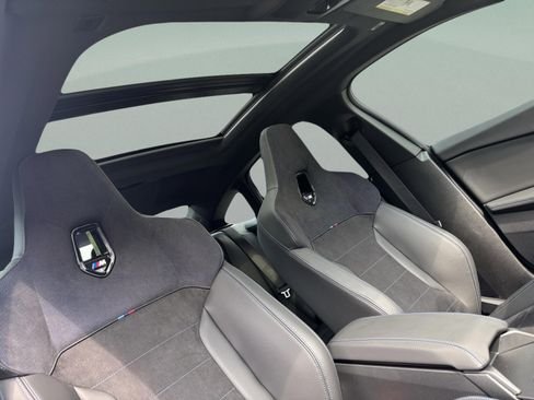 صورة السيارة