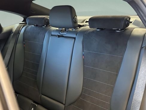 صورة السيارة