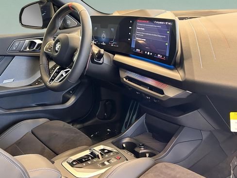 صورة السيارة