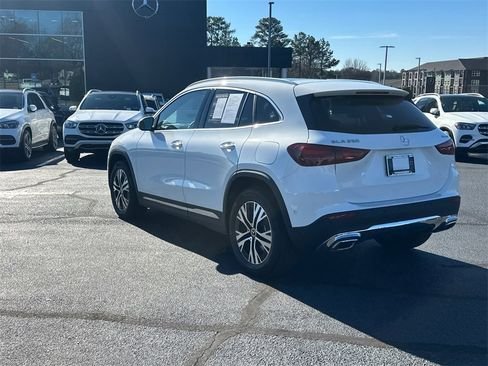 صورة السيارة