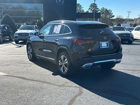 صورة السيارة