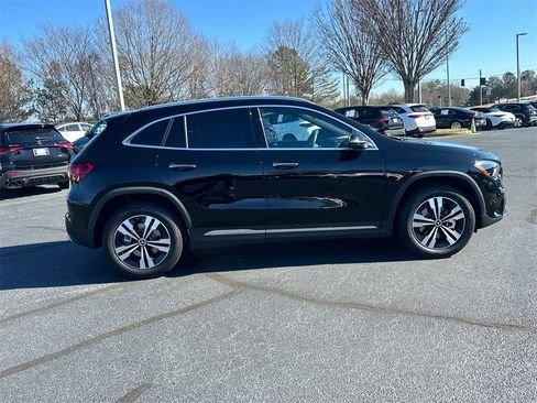 صورة السيارة