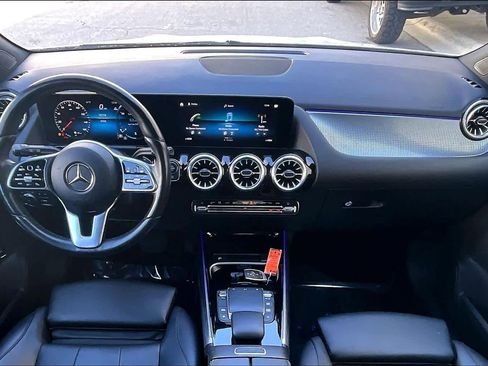 صورة السيارة