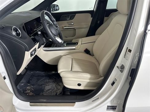 صورة السيارة