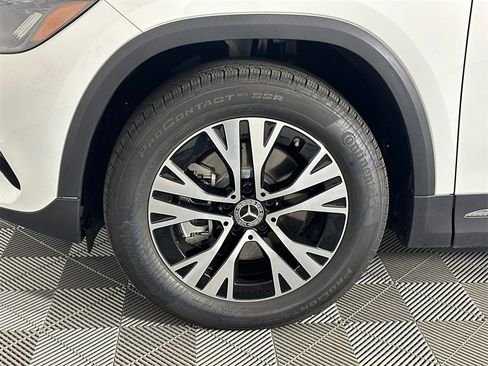 صورة السيارة