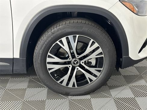 صورة السيارة