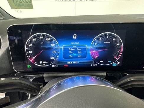 صورة السيارة