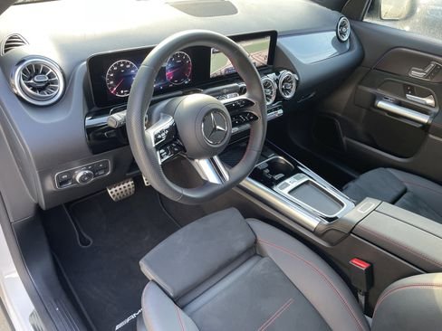 صورة السيارة