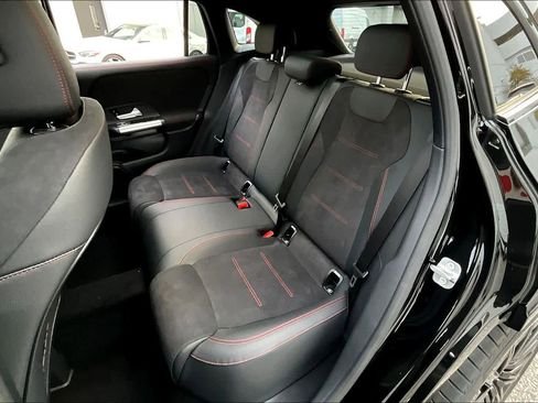 صورة السيارة