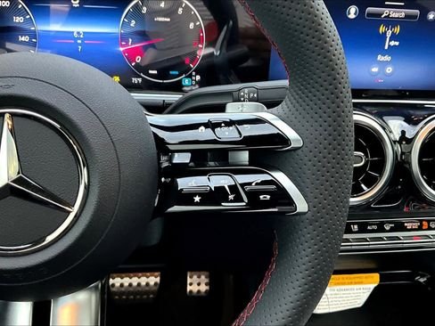 صورة السيارة