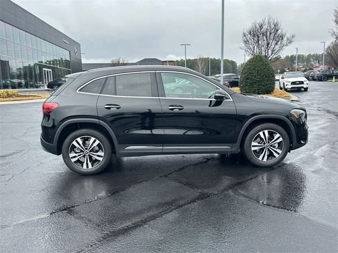 صورة السيارة