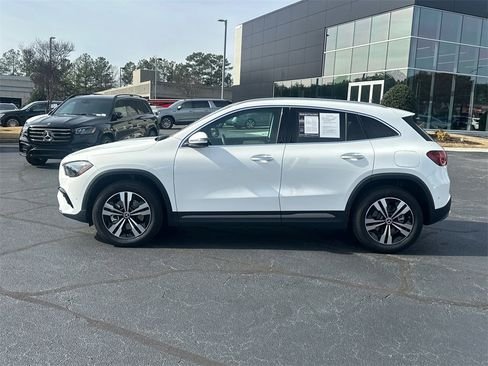 صورة السيارة