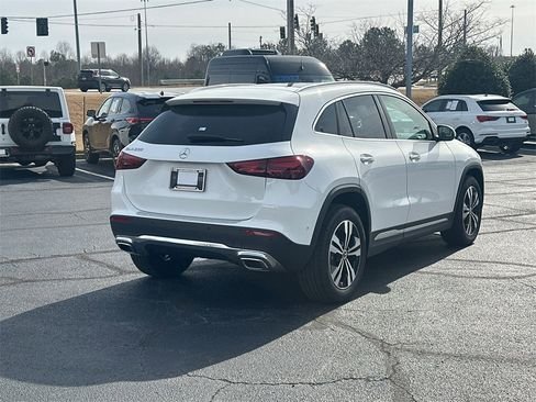 صورة السيارة