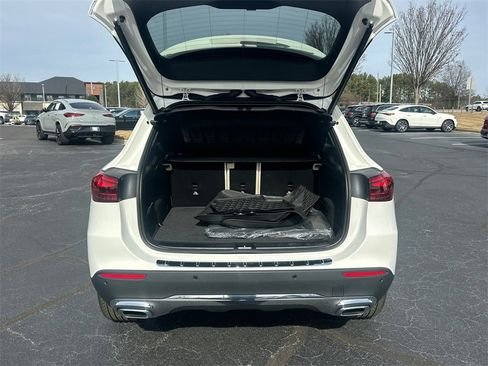 صورة السيارة